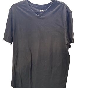 Urban Pipeline Men's Black V-Neck Tee